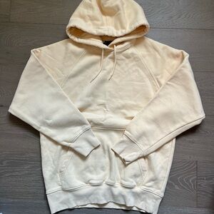 Light yellow oversized men’s sweatshirt